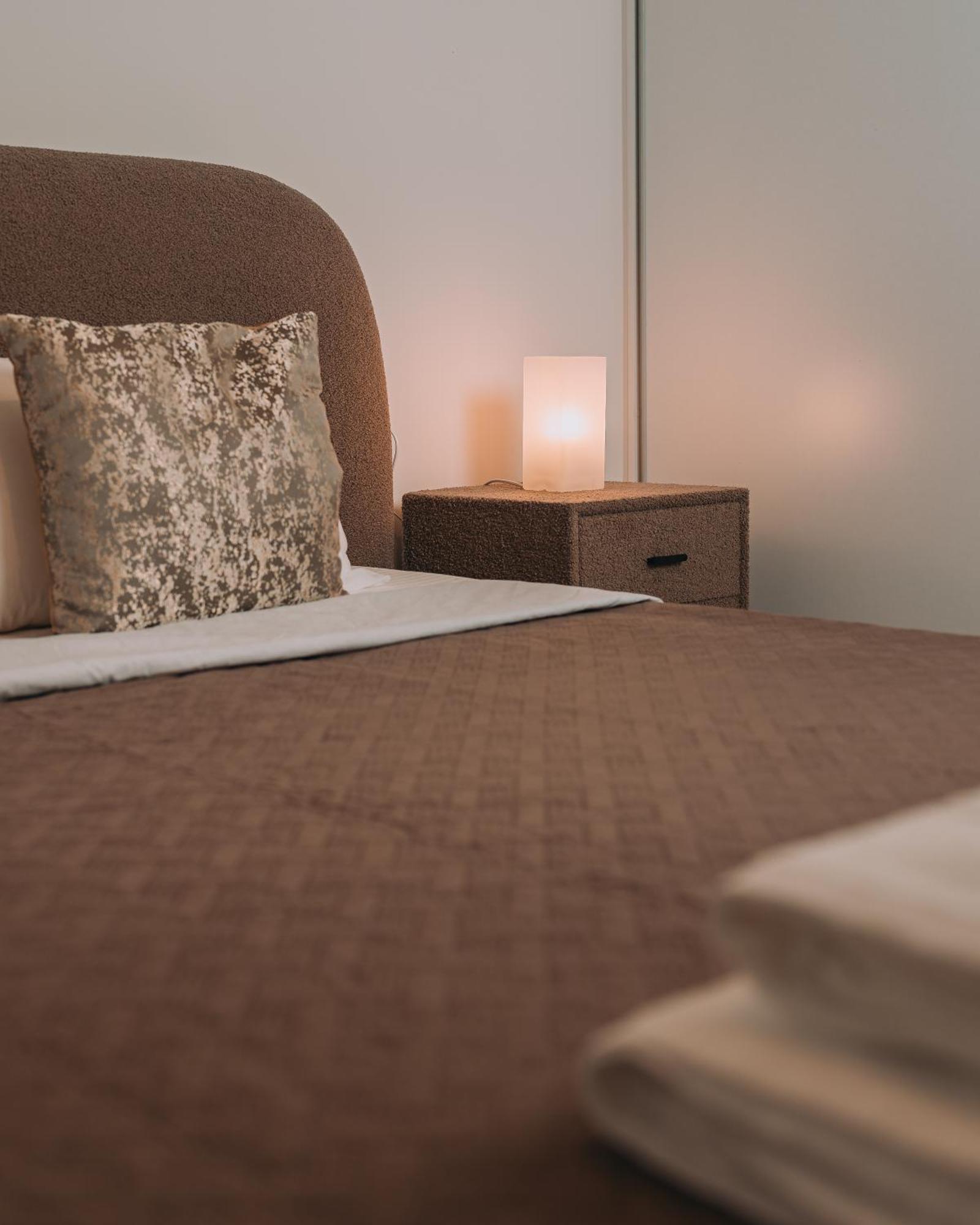 Cozy New Apartment Nearby Metro Афины Экстерьер фото
