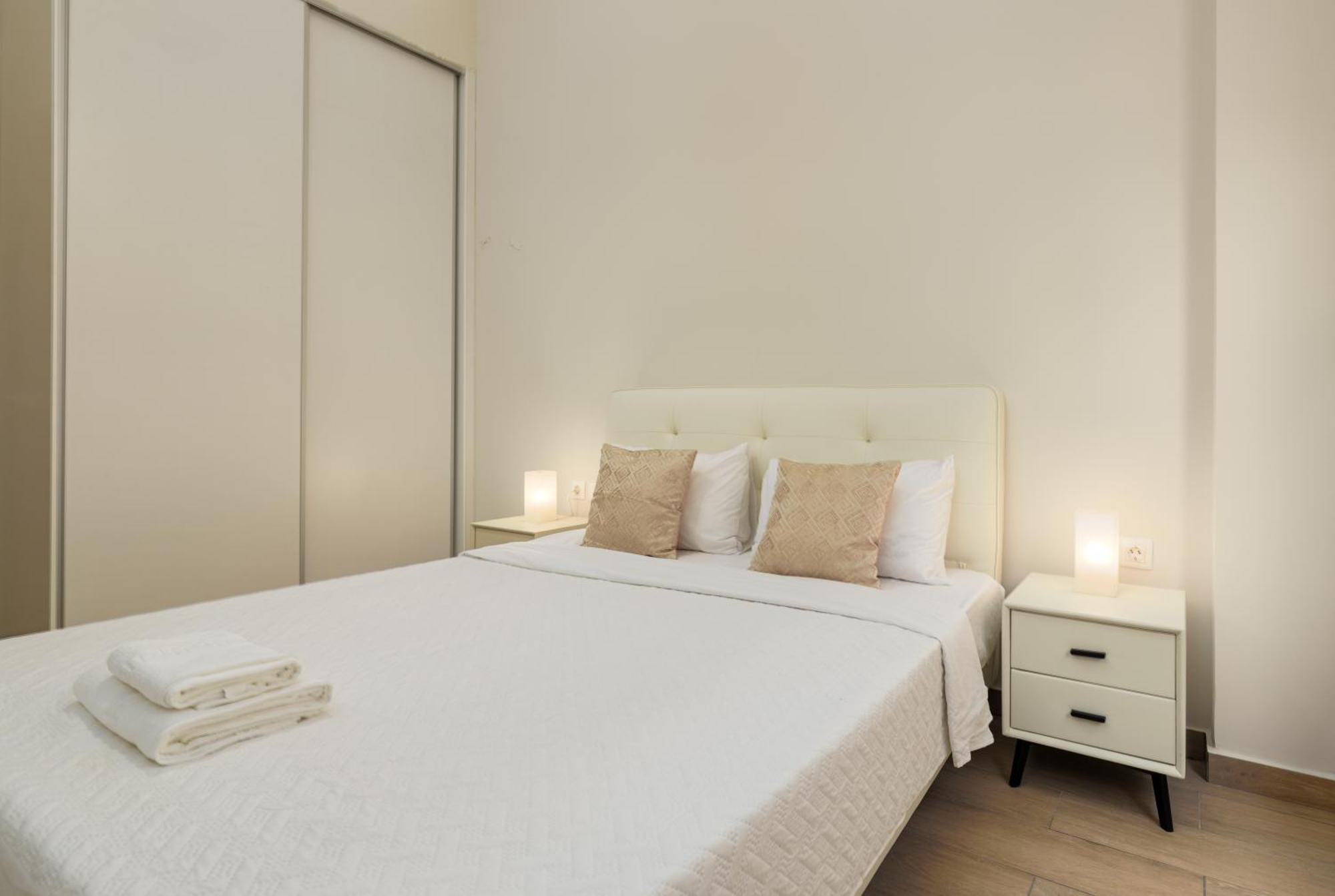 Cozy New Apartment Nearby Metro Афины Экстерьер фото